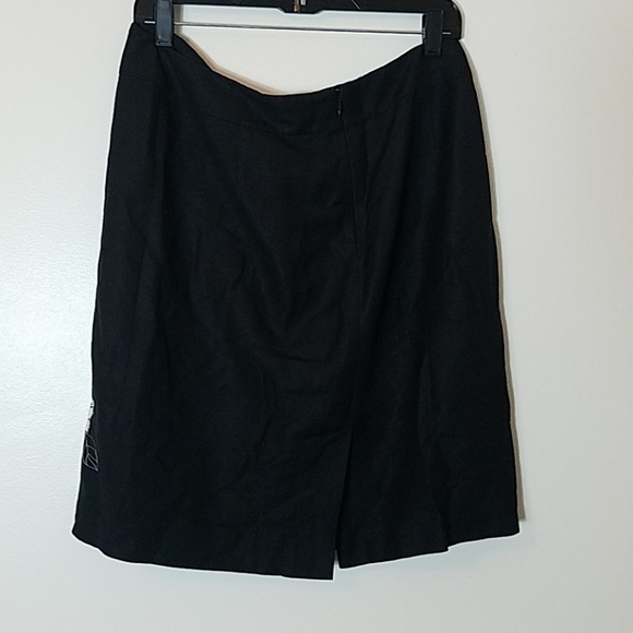 Ann Taylor Loft black andwhite flower prin… - Picture 8 of 8